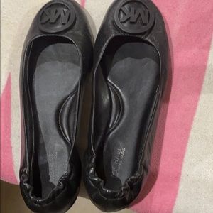 black MK casual flats offers accepted
